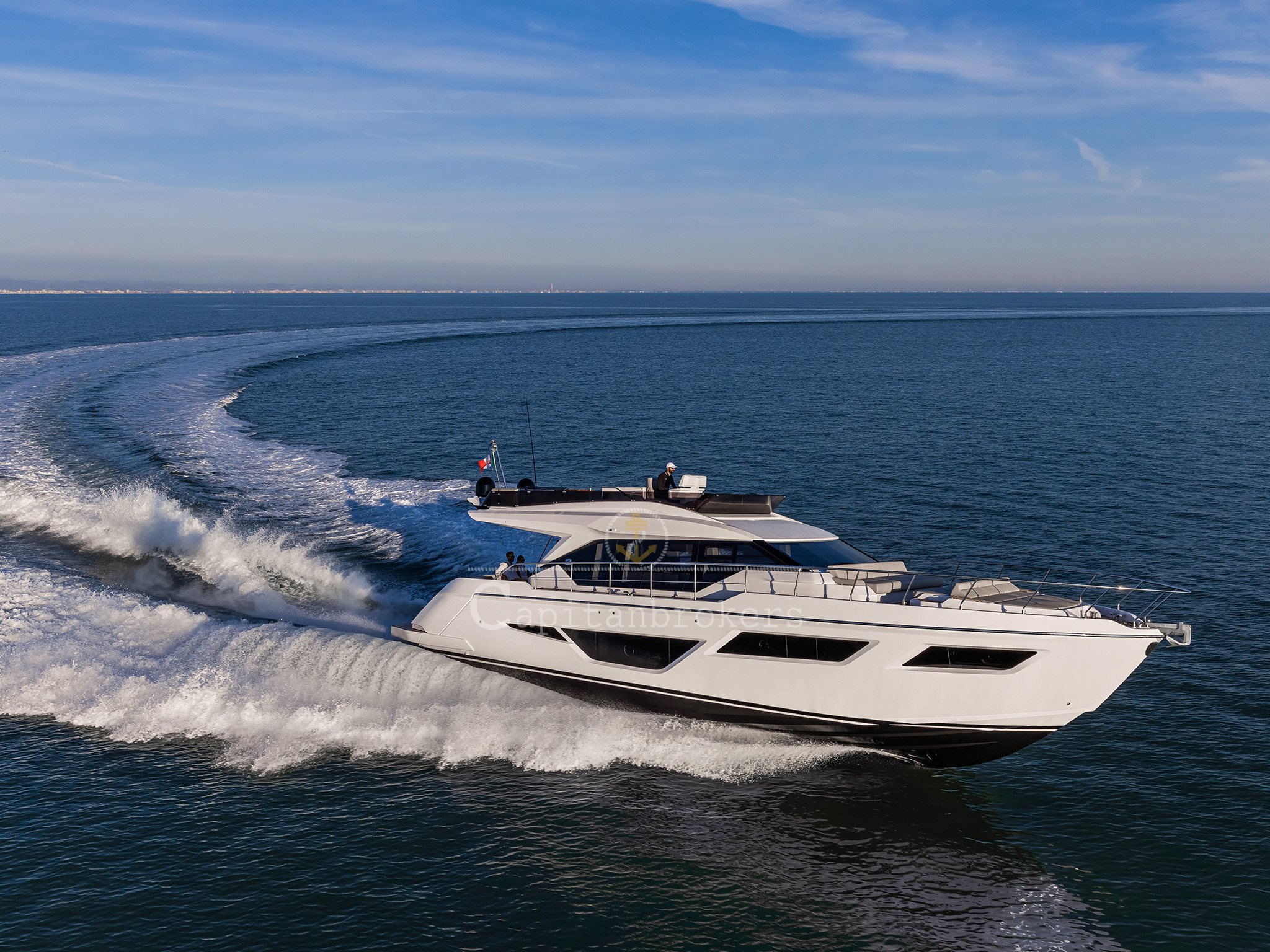 Ferretti Yachts 580